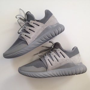 Men's Adidas Tubular Radial in Charcoal size 9.5